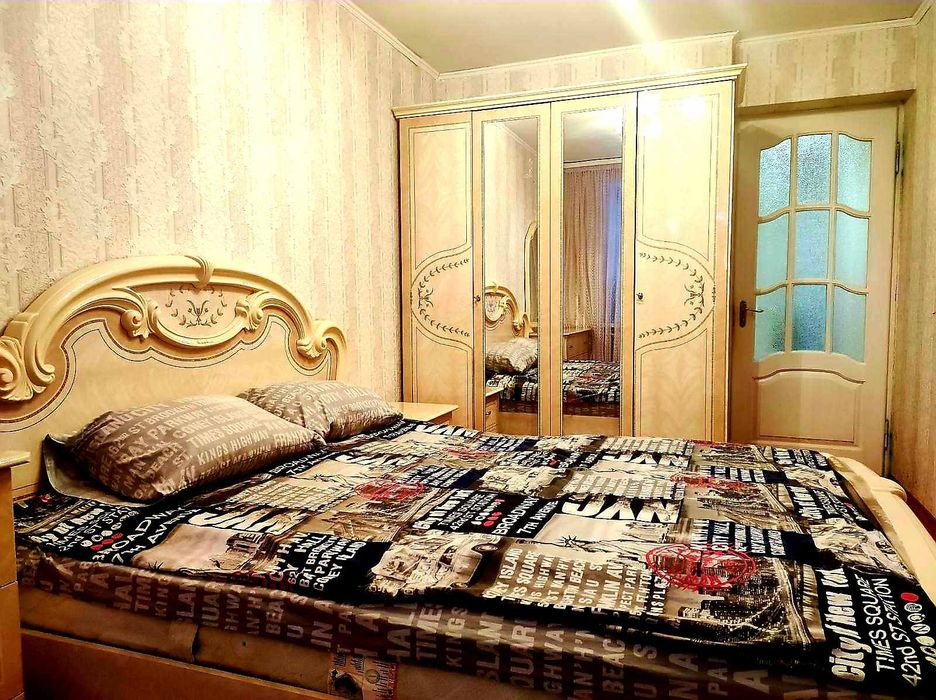 2-кім. Соборна. РОМАНТИЧНА СТУДІЯ, Кухня - ПІЛОН. Подобово. Ціна доби.