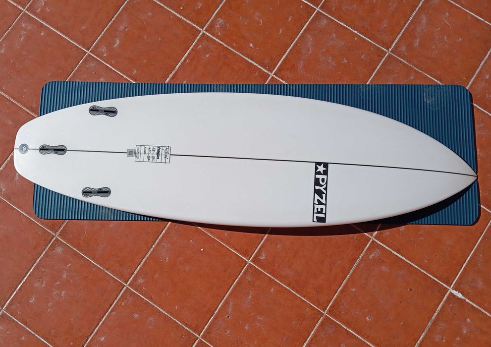 Pyzel Phantom 5'10