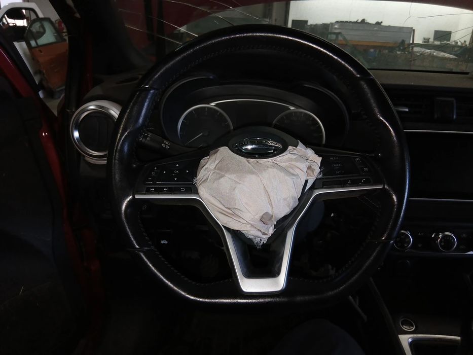 Volante de direção NISSAN Micra V (K14)