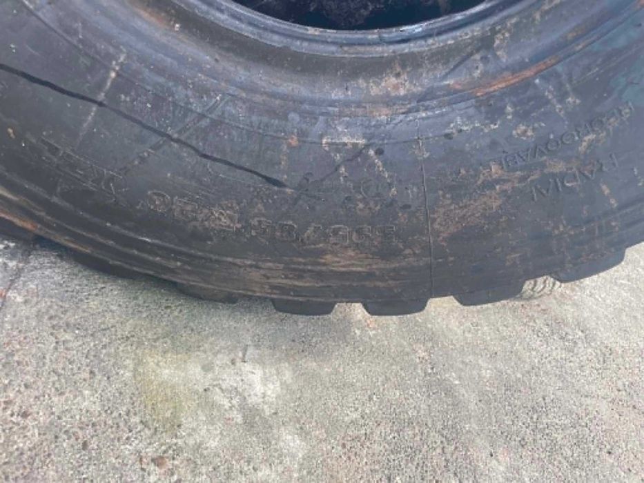 395/85R20 Michelin X