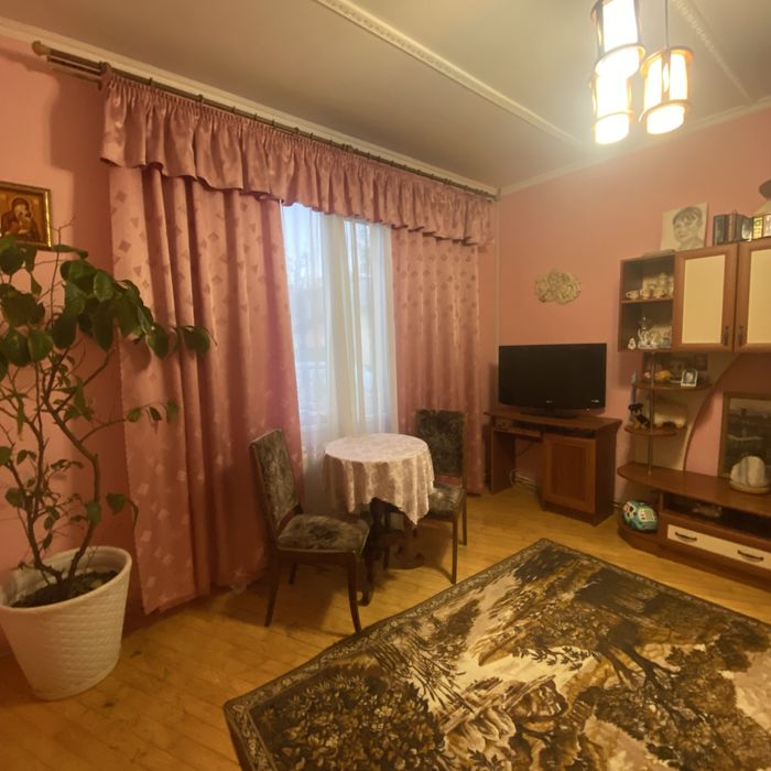 Продам будинок по вулиці Симеренків.