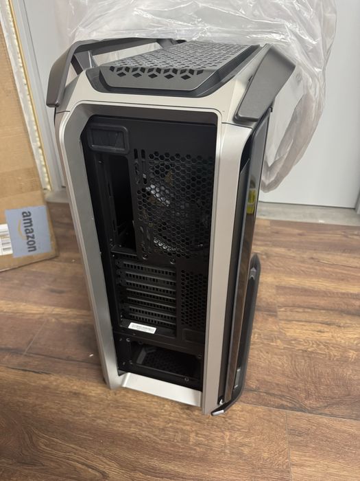 Продам корпус ПК CoolerMaster Cosmos C700M (mcc-c700m-mg5n-s00)