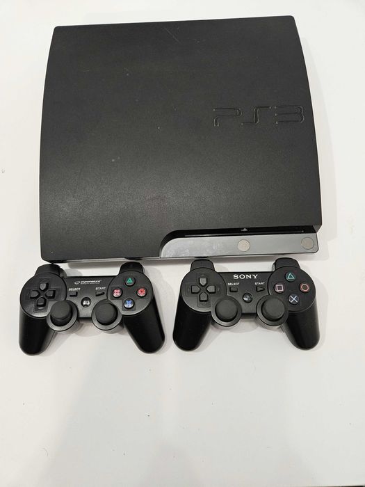 Sony PlayStation 3 PS3 Slim 250 GB + 2 pady
