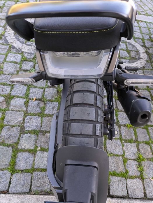 Svartpilen 401 Ano 2022