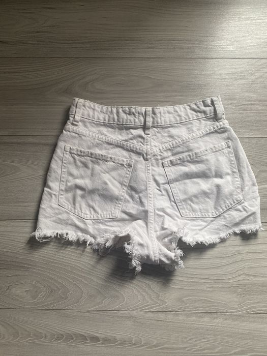Biale szorty zara