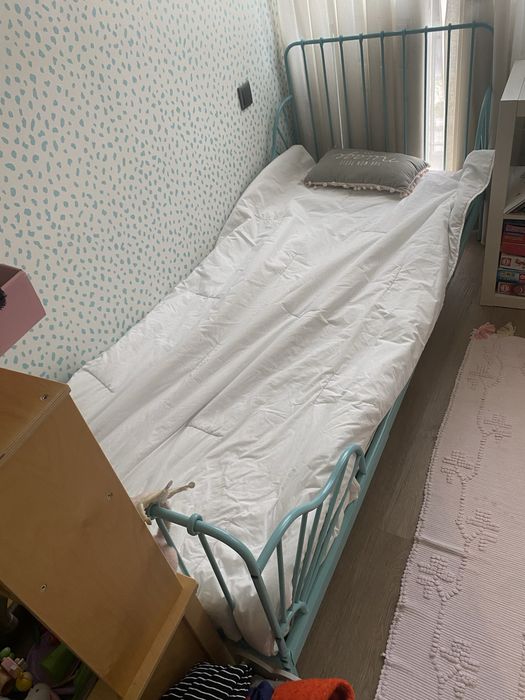 Cama individual (colchão incluido)