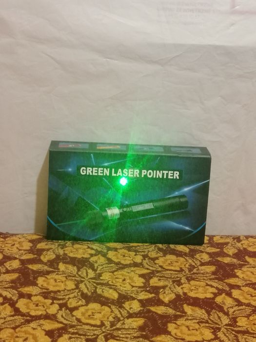 Laser wskaźnik laserowy zielony.