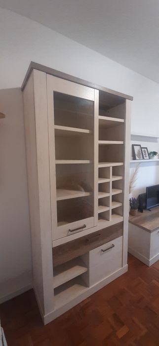 Móvel Verona Garrafeira 150 euros
