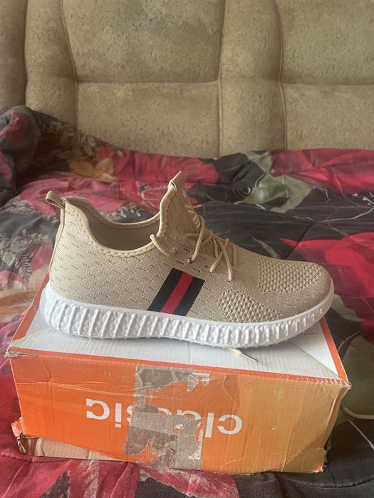 новые мужские летние кросовки