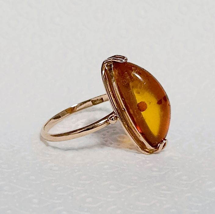 Золотое кольцо Янтарь, 583 п. вес 3,25 г. СССР.