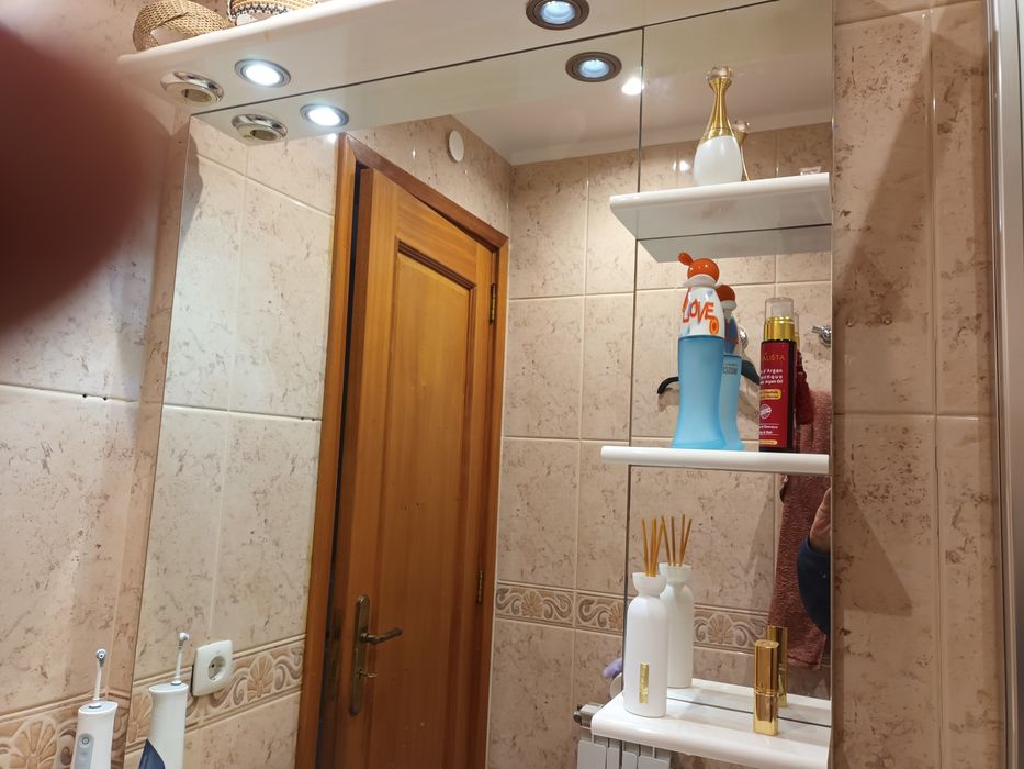 Armário Casa Banho e Espelho