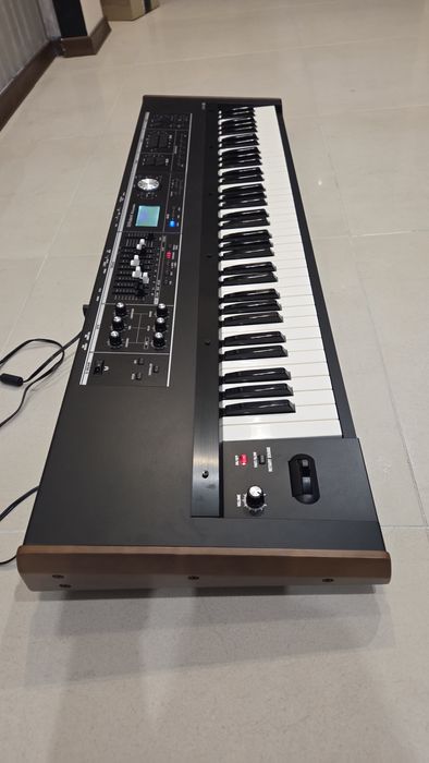 ROLAND VR-730 + Pokrowiec