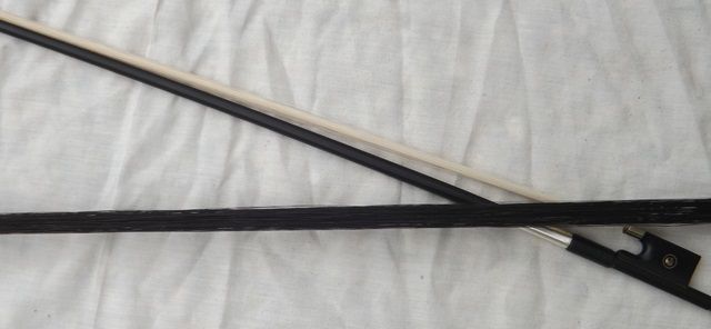 Arco de violino de fibra de carbono