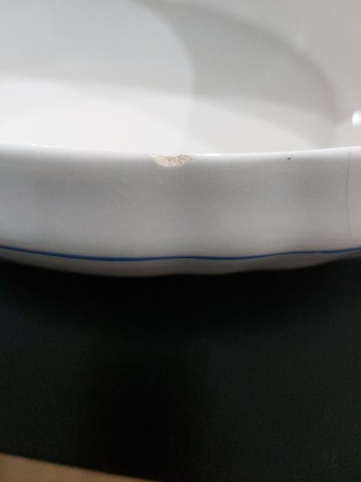 Vendo terrina e travessa em louça da Fábrica de Sacavém.