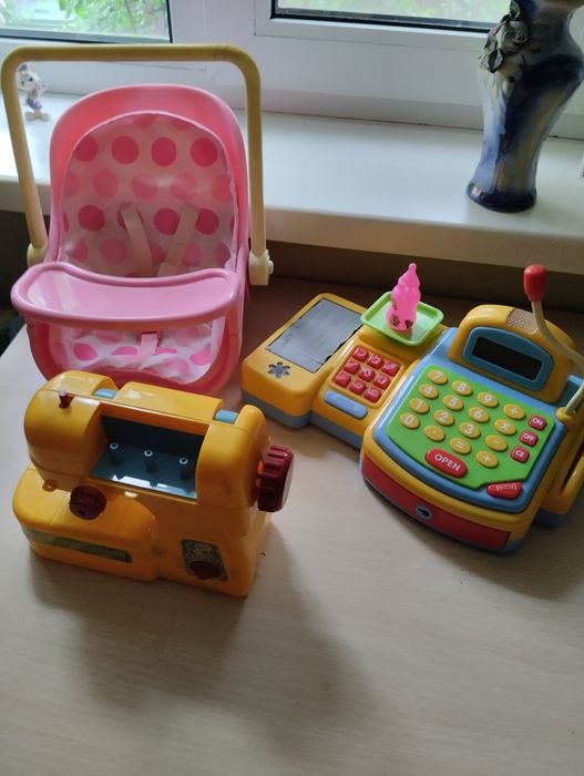 Дитячі іграшки...