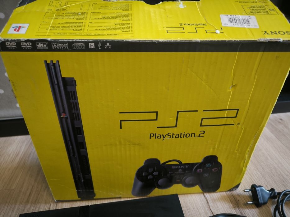 PlayStation 2 Slim in very good condition (Setúbal)64752024350083124