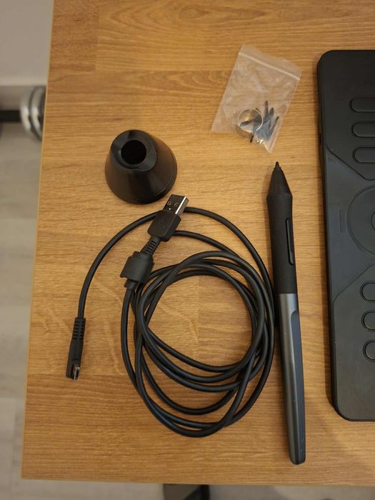 Tablet graficzny HUION HS610