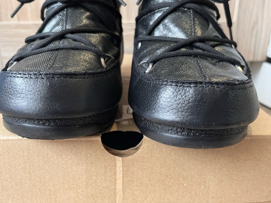 Оригінальні Moon Boot