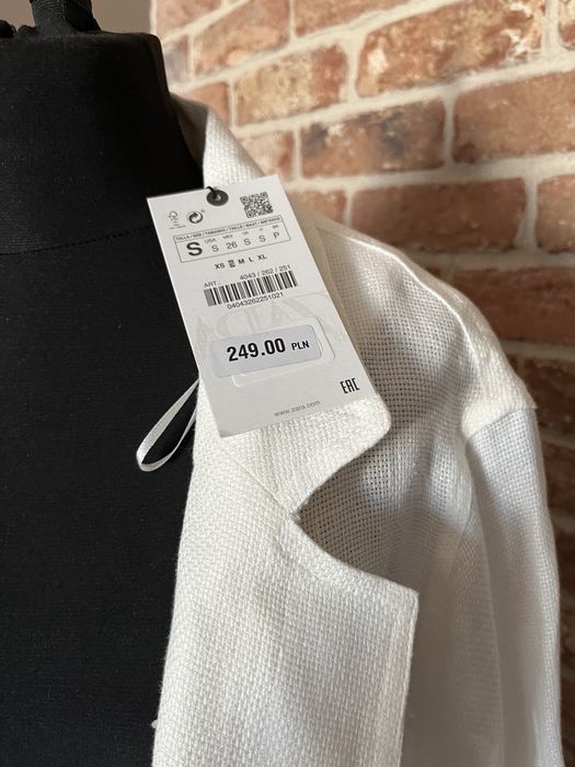 Płaszczyk lniany, Zara, oversize, rozm 36, kolor biały. Nowy z metka.
