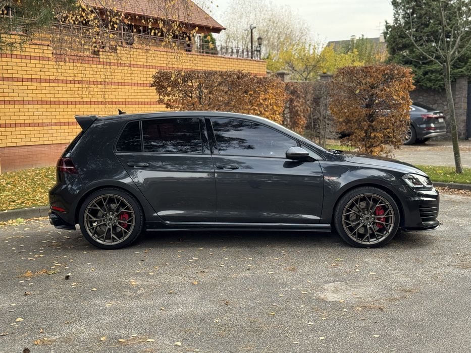 Продам Golf GTI Performance Pack 2016