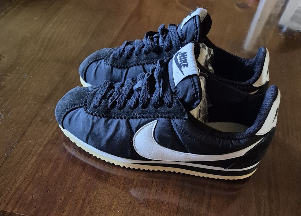 NIKE usadas mas é bom estado N.36/4