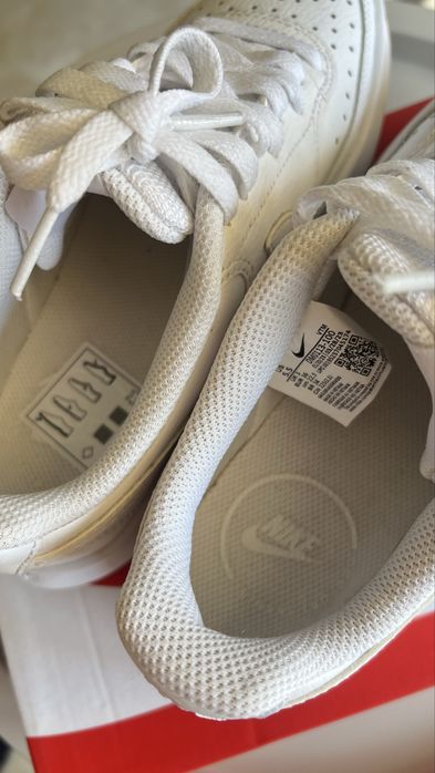 Білі кросівки Nike жіночі. Оригінал! Модель: DM0113-100