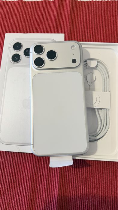 Iphone 17 pro Max 256GB Silver  Novo !