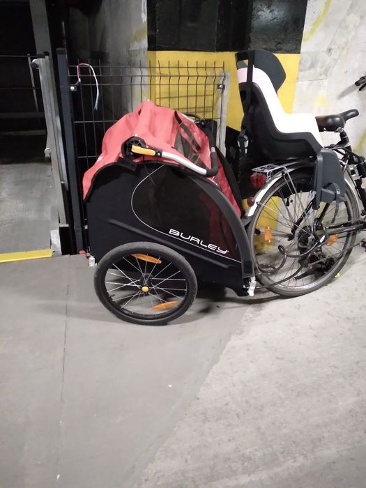 Sprzedam, zamienię Przeczepka rowerowa dwuosobowa BURLEY