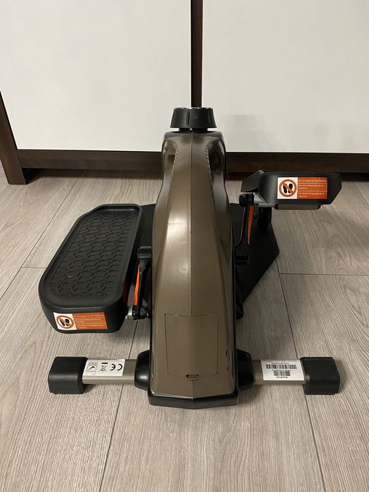 Trenażer eliptyczny