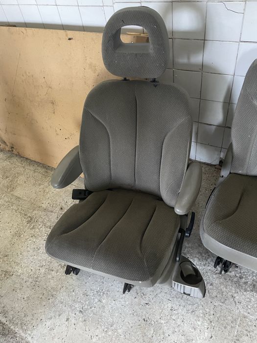 Fotel Siedzenie Chrysler Voyager III 04r fotel drugiego rzedu