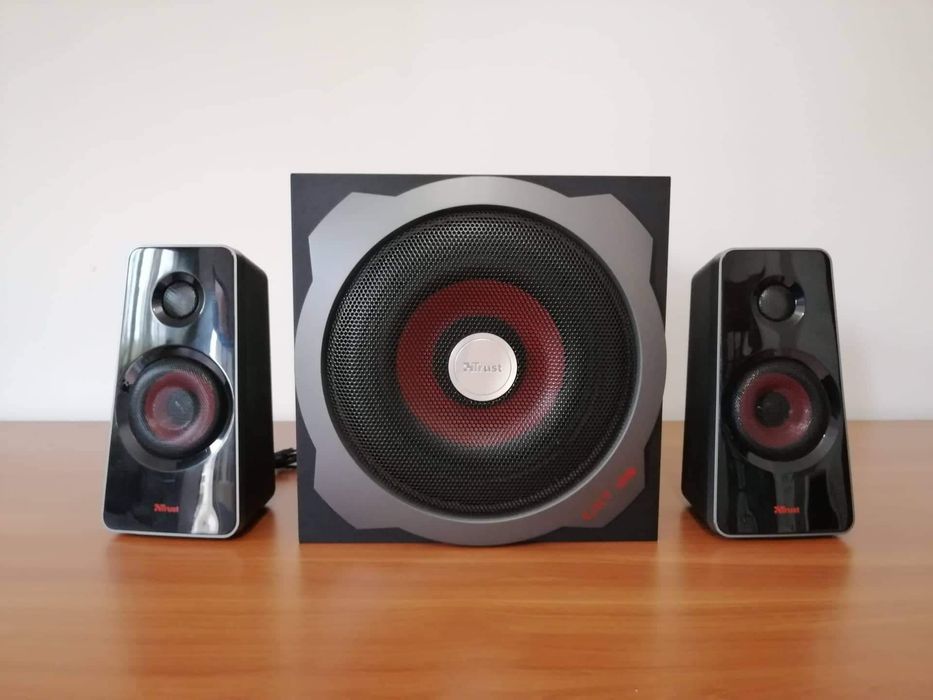 Colunas TRUST GXT 38