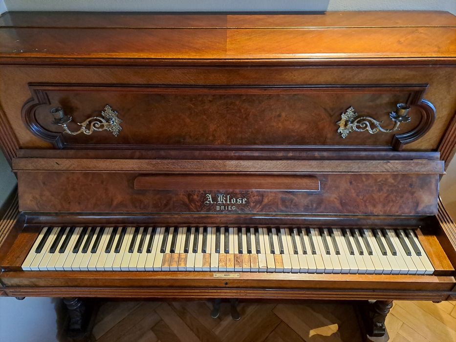 Wyjątkowe pianino A. Klose Brieg – heban, koniec XIX w. | Poznań Jeżyce