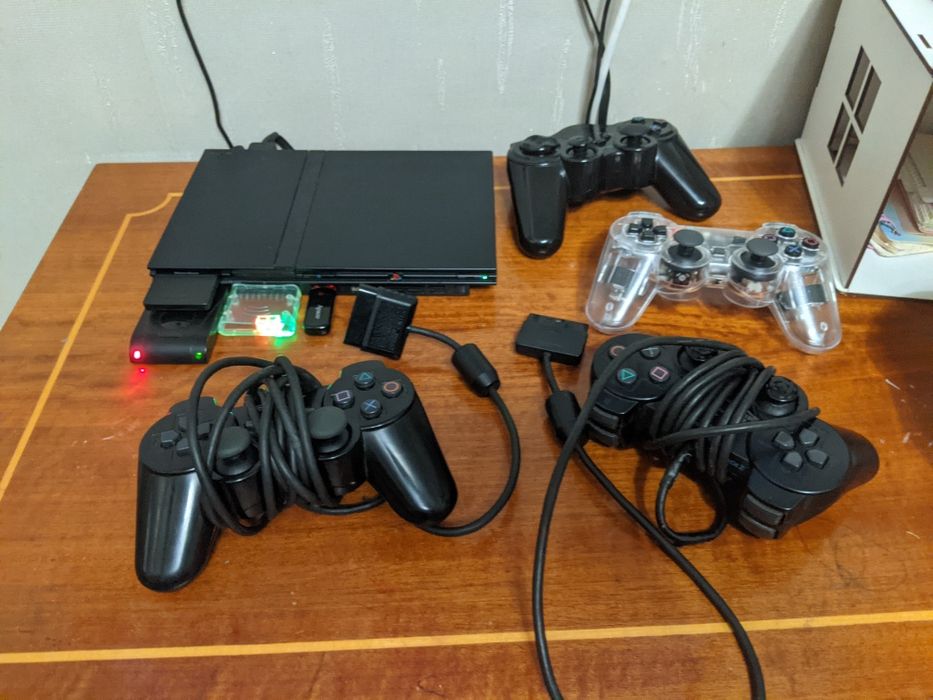 Продам Sony PlayStation 2