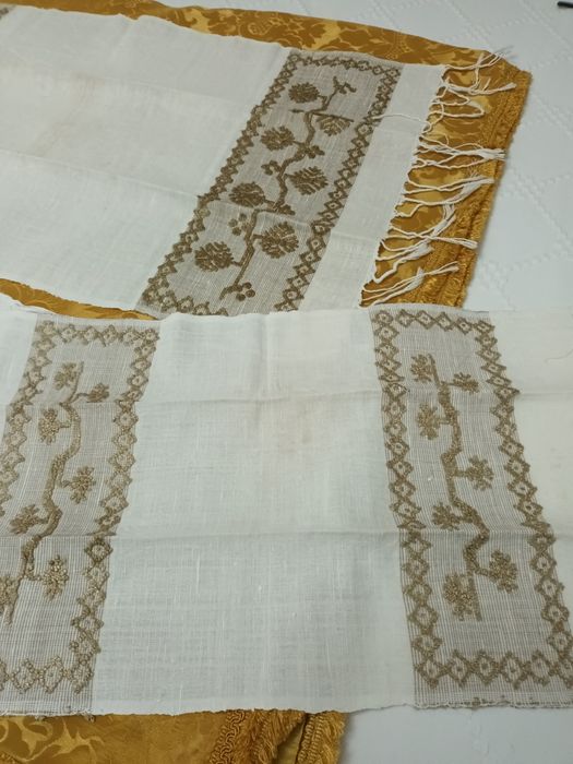 Conjunto de Toalhas Regionais de Cesto em Linho