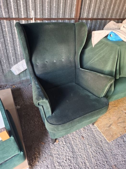 Fotel Strandmon IKEA uszatek zielony