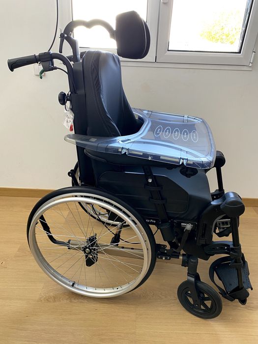 Cadeira de Rodas Especializada - Novo