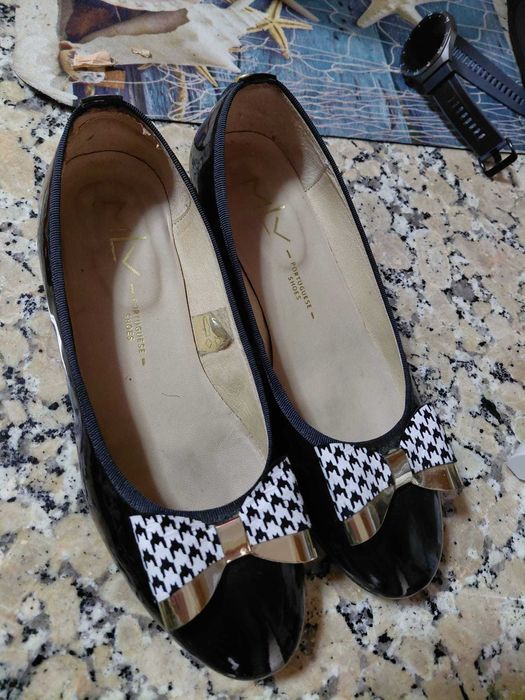 Sapatos de verniz MLV