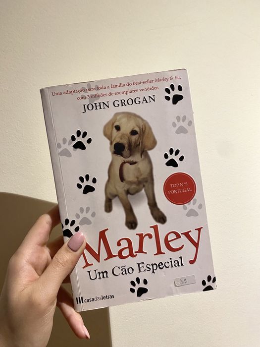 Livro Marley um cão especial
