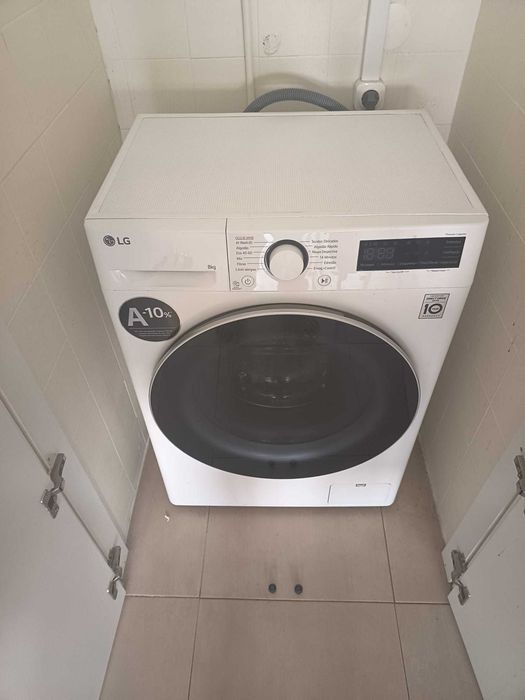 Máquina de Lavar Roupa A-10 LG 8kg - como nova na garantia!