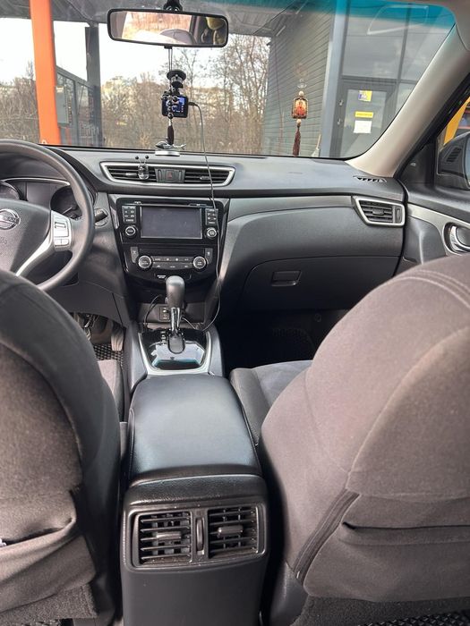 Продам Nissan rogue 2016