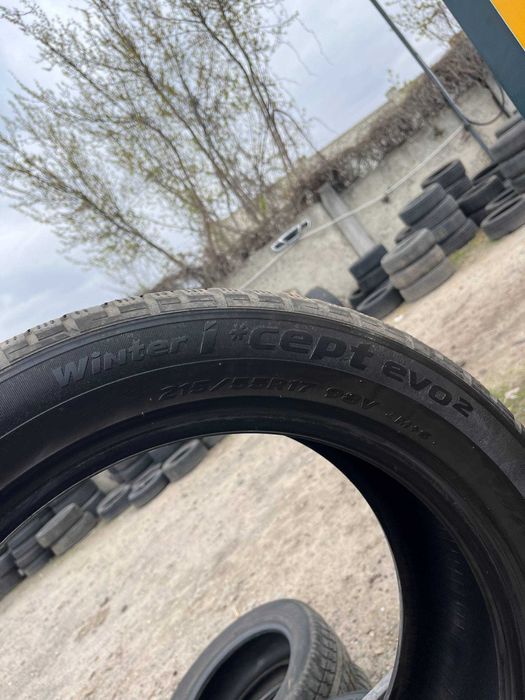 Пара шин Hankook 215/55 R17