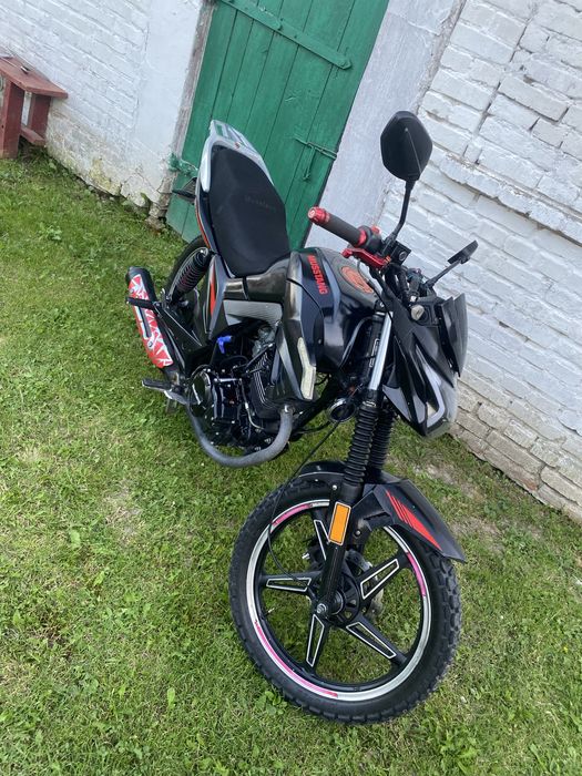 Продам мустанг мт 200