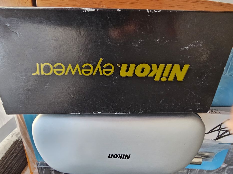 Óculos Nikon novos