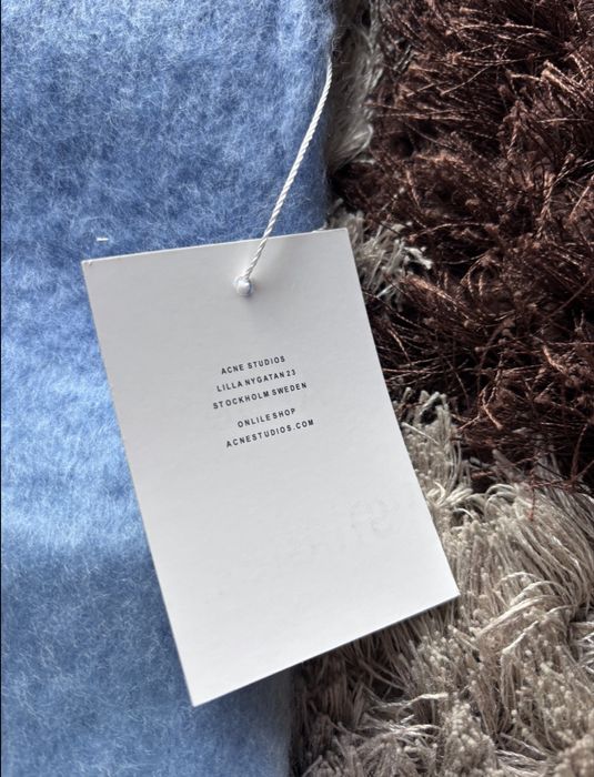 Cachecol Acne Studios