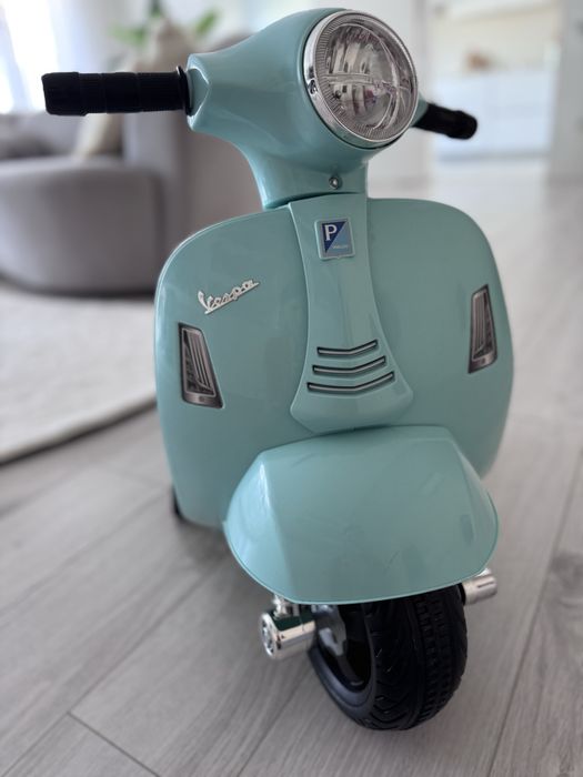 Mota electrica Vespa criança