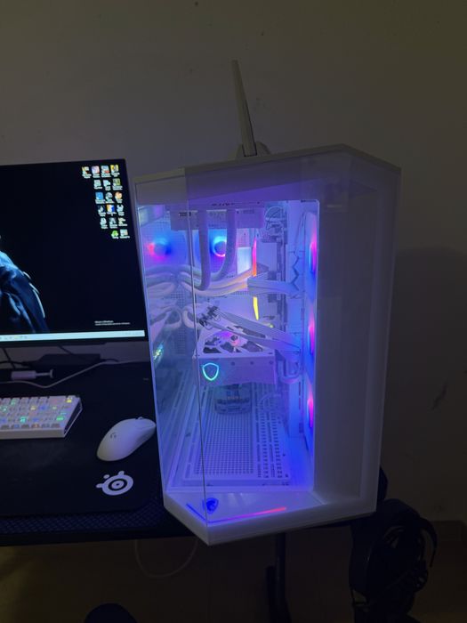 Computador gamer Ryzen 9 9950x3d + RTX 5070 OC White