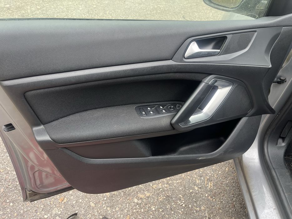 Peugeot 308 1.6 HDI 110CV Ano 2016