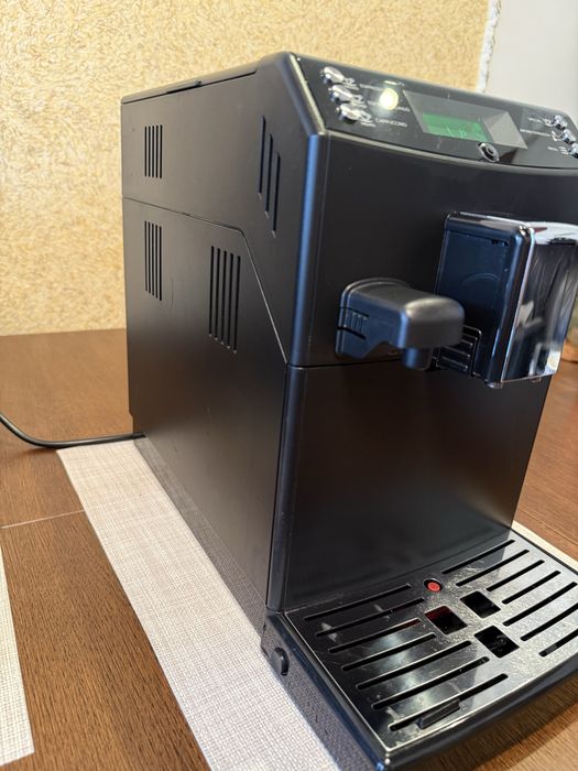 Кавомашина Philips Series 4000 (HD8834) з Німеччини