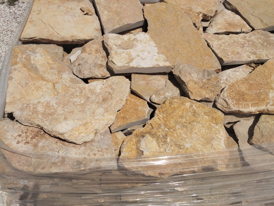 Pedra para forrar muros