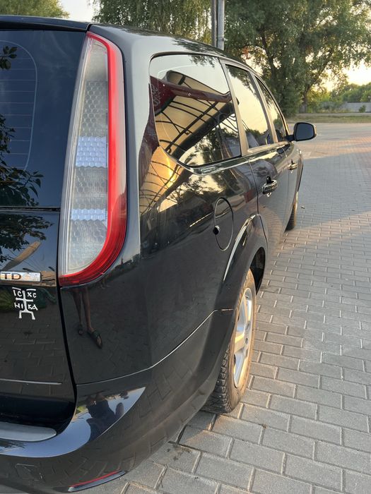 В продажі Ford фокус 1.6 дизель 2008 року